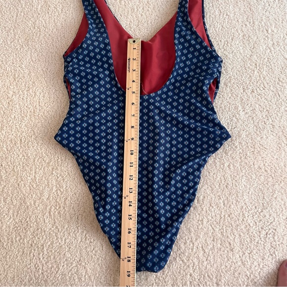 Becca by Rebecca Virtue Swimsuit one piece plunge sexy key hole S - Picture 10 of 11